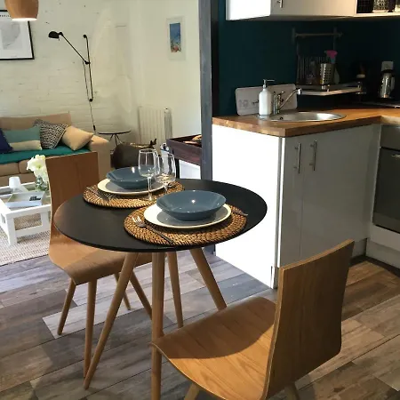 Bed & Breakfast Raphael 3*